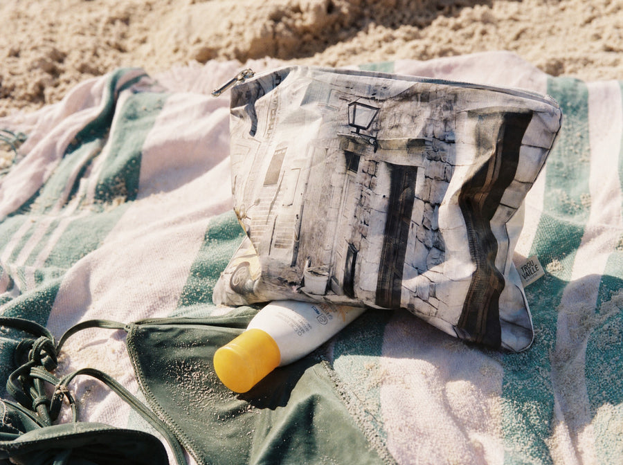 Italian Alley Water-Resistant Accessory Bag — Medium